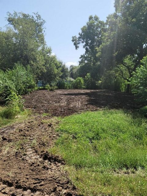 Photo of 1007 Danube Street, Houston, TX 77051 (MLS # 46108720)