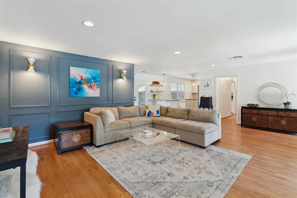 2306 Chantilly Lane, Houston, Texas image 7