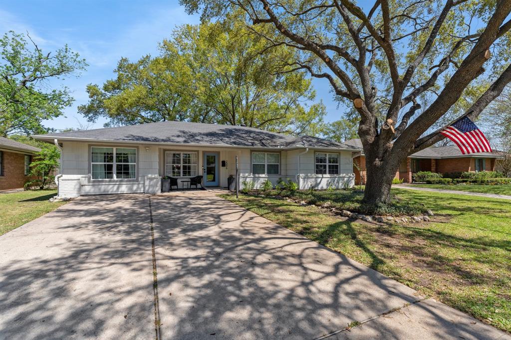 2306 Chantilly Lane, Houston, Texas image 3