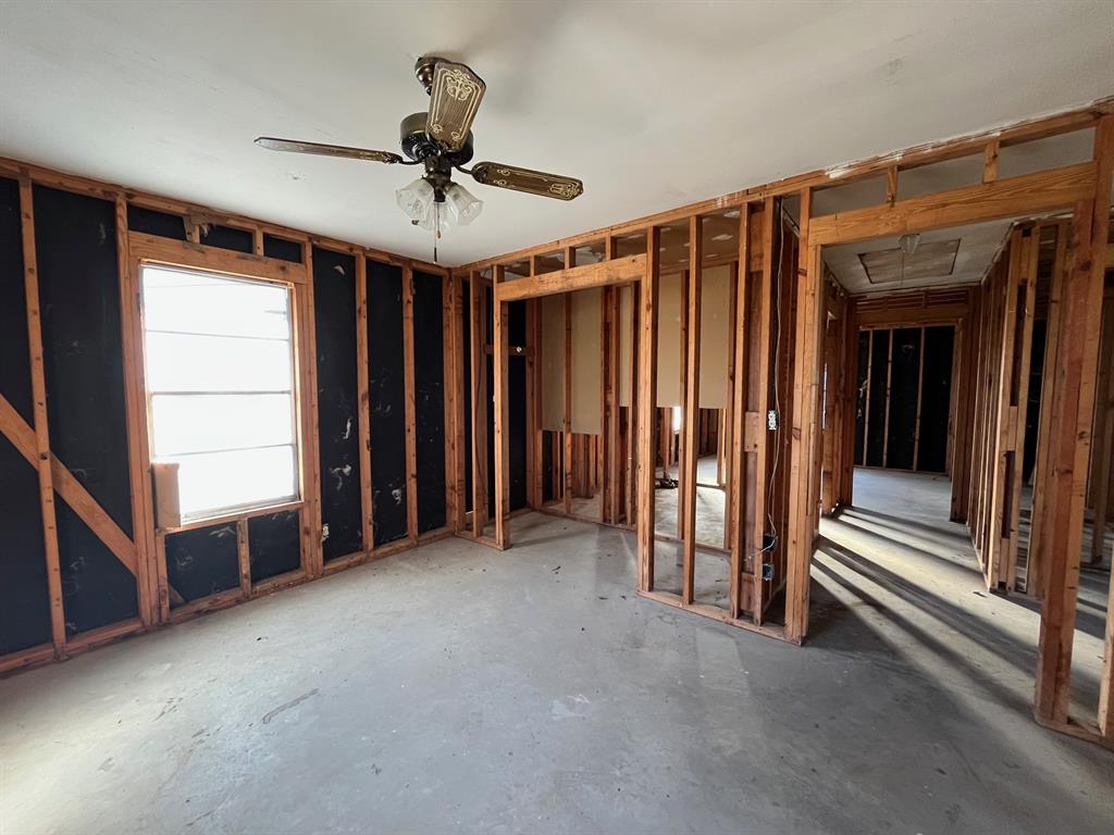 303 Cindy Lane, Somerville, Texas image 10