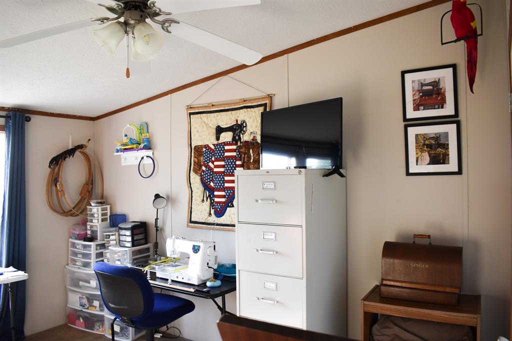 443 County Road 280, Shiner, Texas image 12