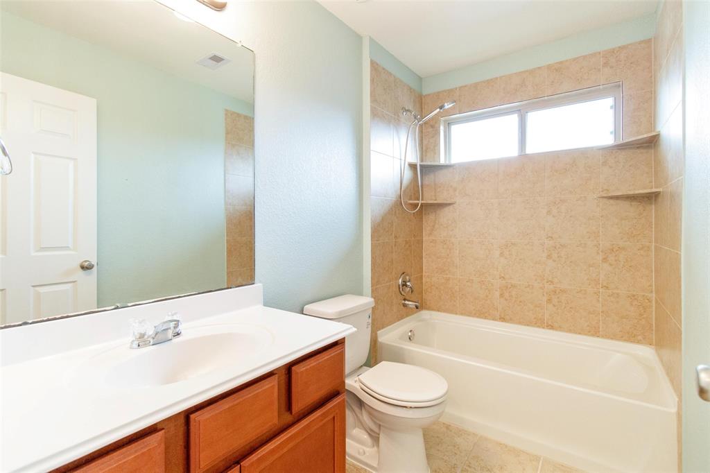 2451 Porto Way, League City, Texas image 33