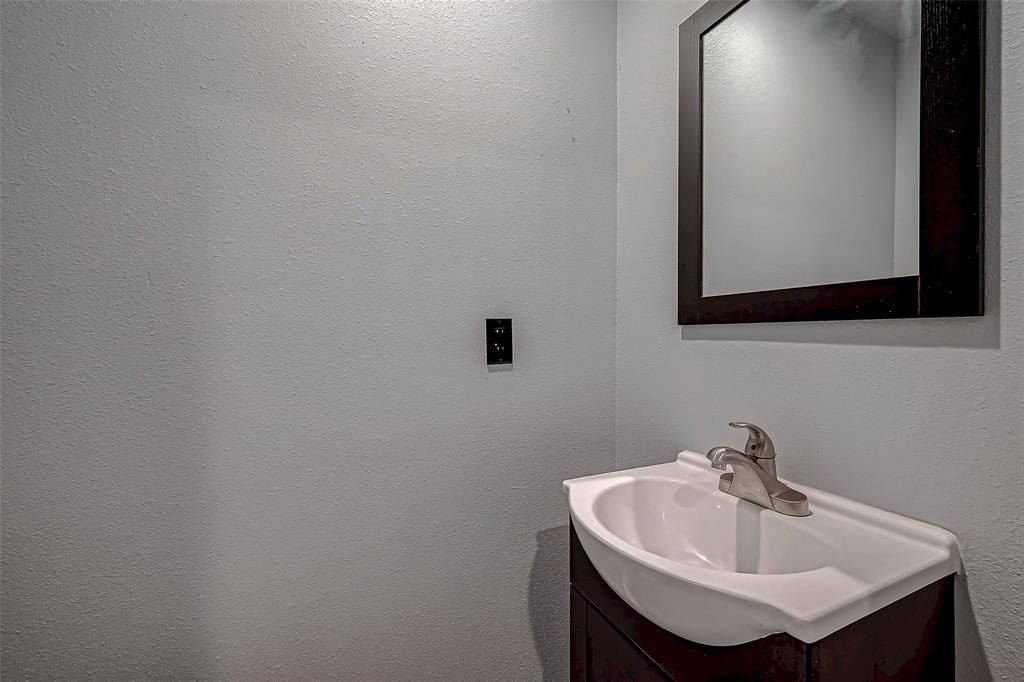 9833 Signet Street, Houston, Texas image 20