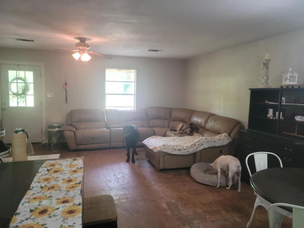 361 N Country Place Lane, Shepherd, Texas image 7