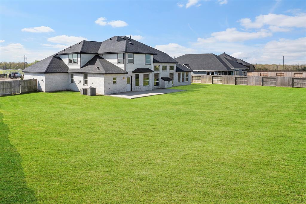 11611 Champions Forest Drive, Mont Belvieu, Texas image 35