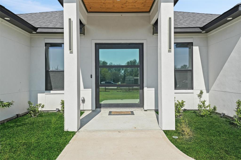 4007 Sherri Lane, Crosby, Texas image 2