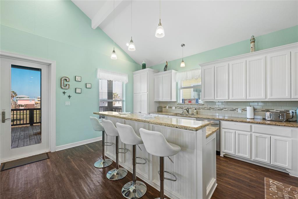 343 Jettyview Road, Surfside Beach, Texas image 10