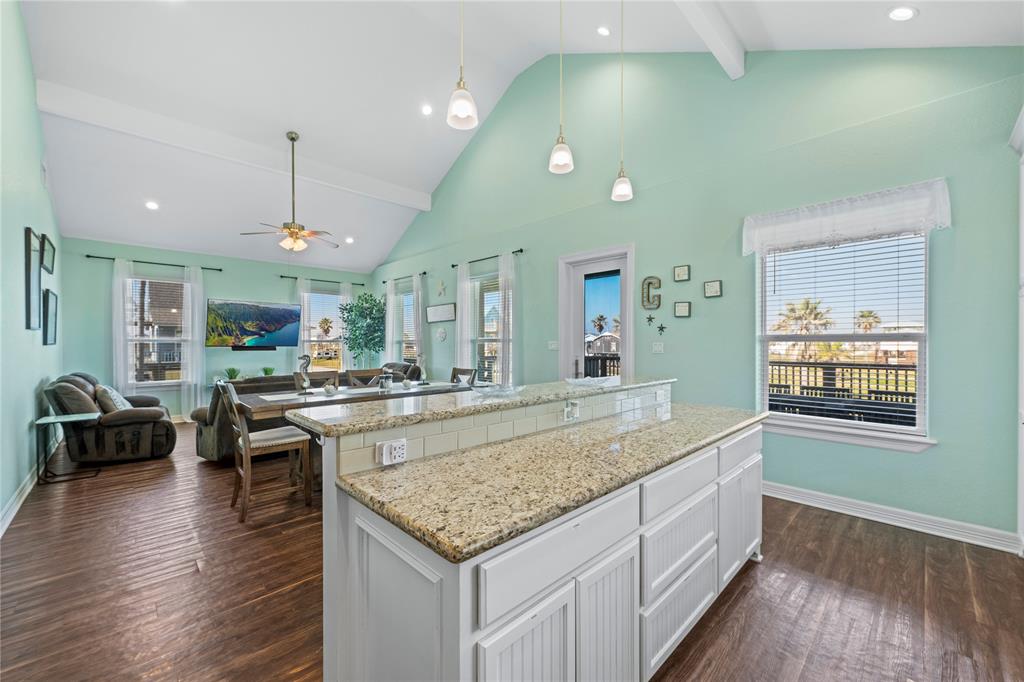 343 Jettyview Road, Surfside Beach, Texas image 11