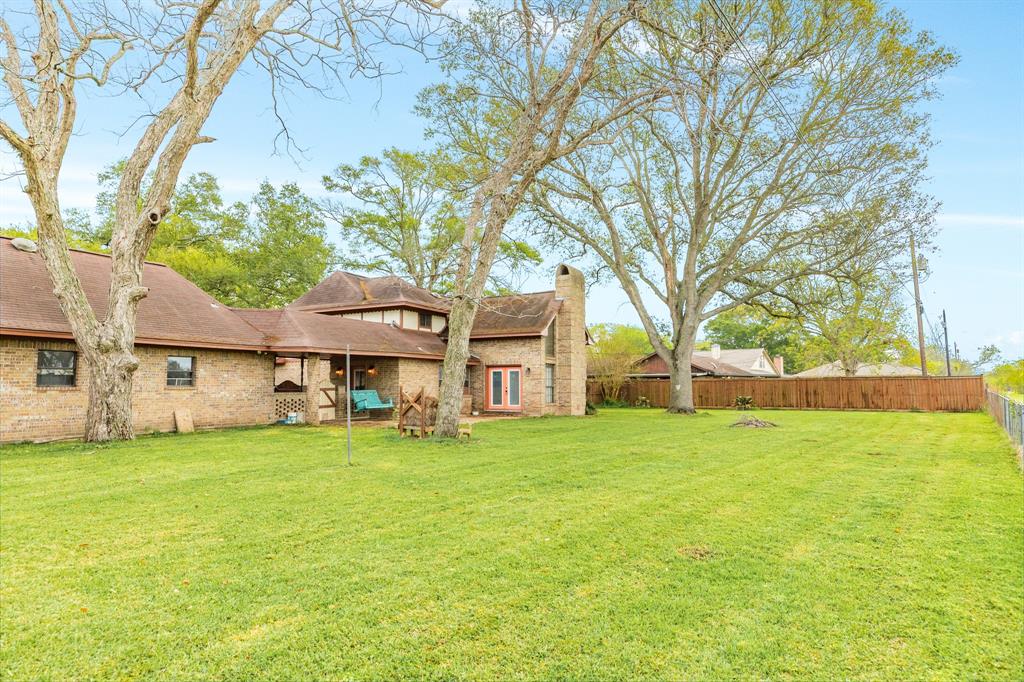 1617 Azalea Street, Sweeny, Texas image 5