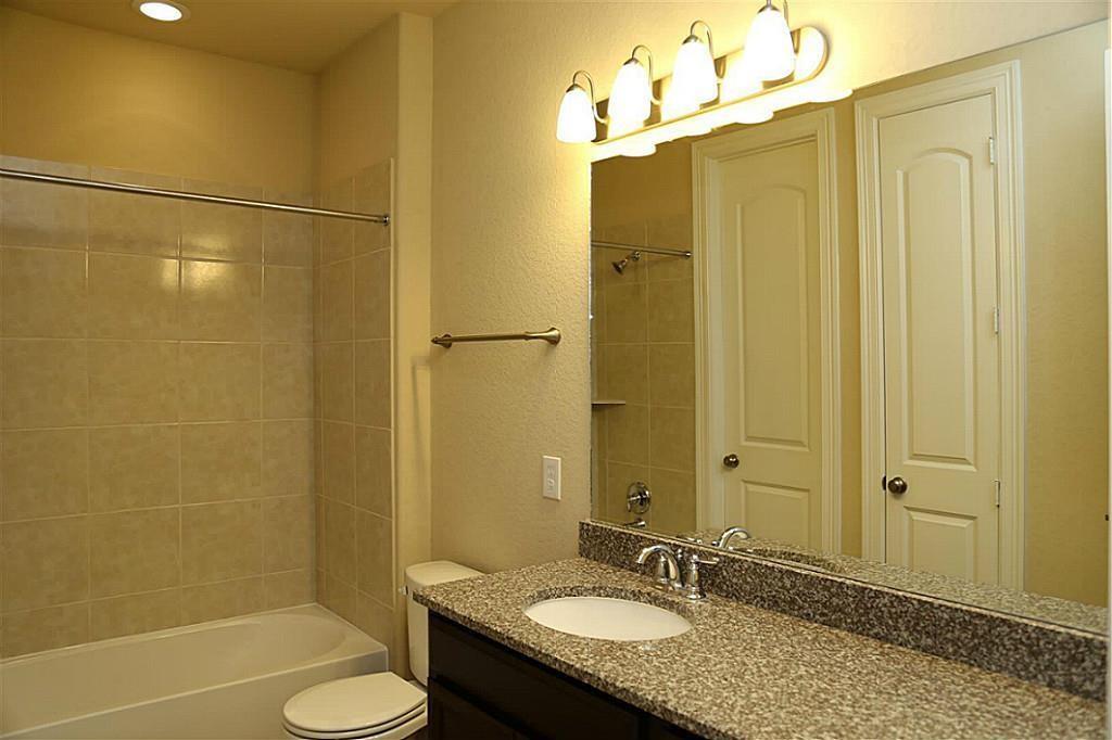 4914 Ava Meadows Lane, Sugar Land, Texas image 18