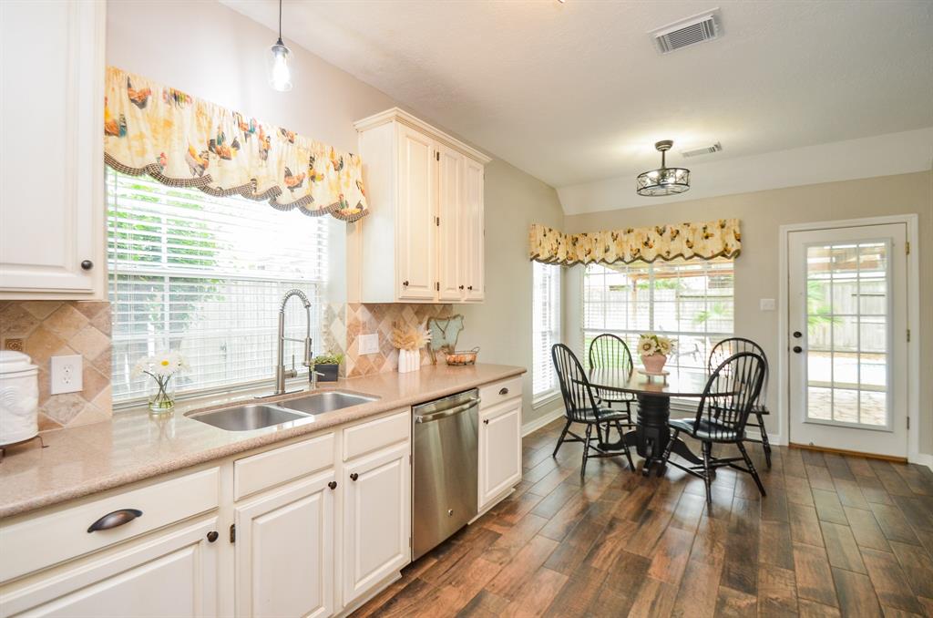 2006 Cannonbury Lane, Richmond, Texas image 8