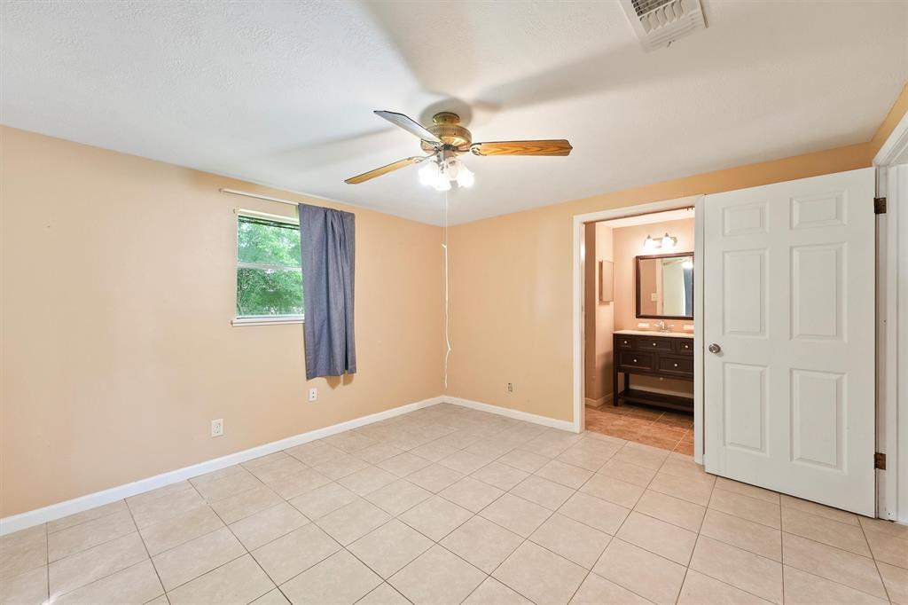 3004 Michael Street, Bacliff, Texas image 14