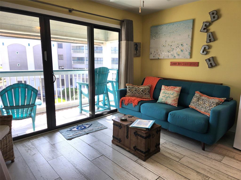 6102 Seawall Boulevard #206, Galveston, Texas image 12
