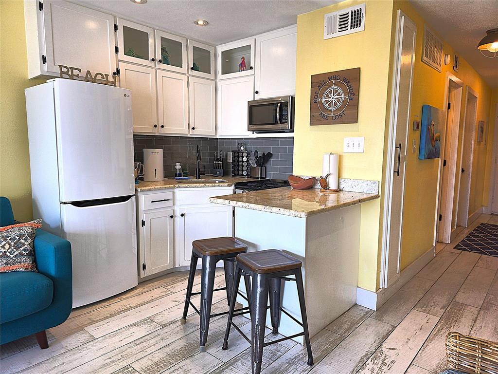 6102 Seawall Boulevard #206, Galveston, Texas image 14