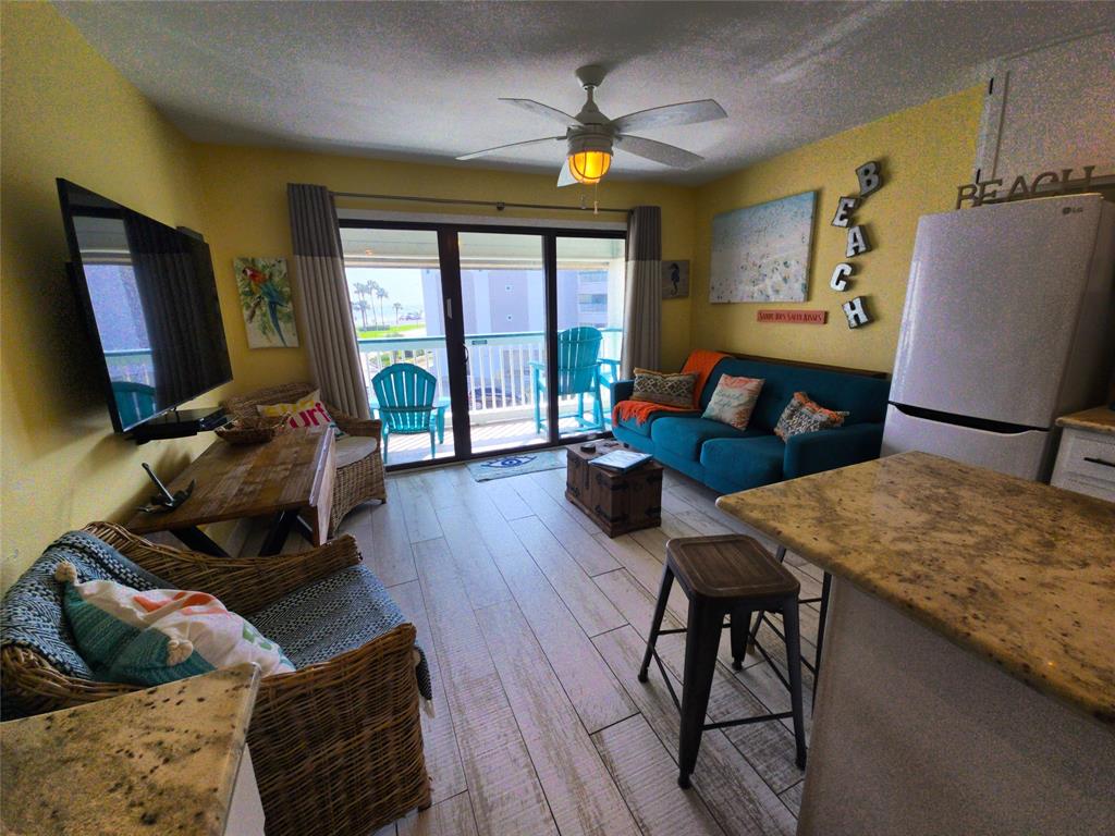 6102 Seawall Boulevard #206, Galveston, Texas image 8
