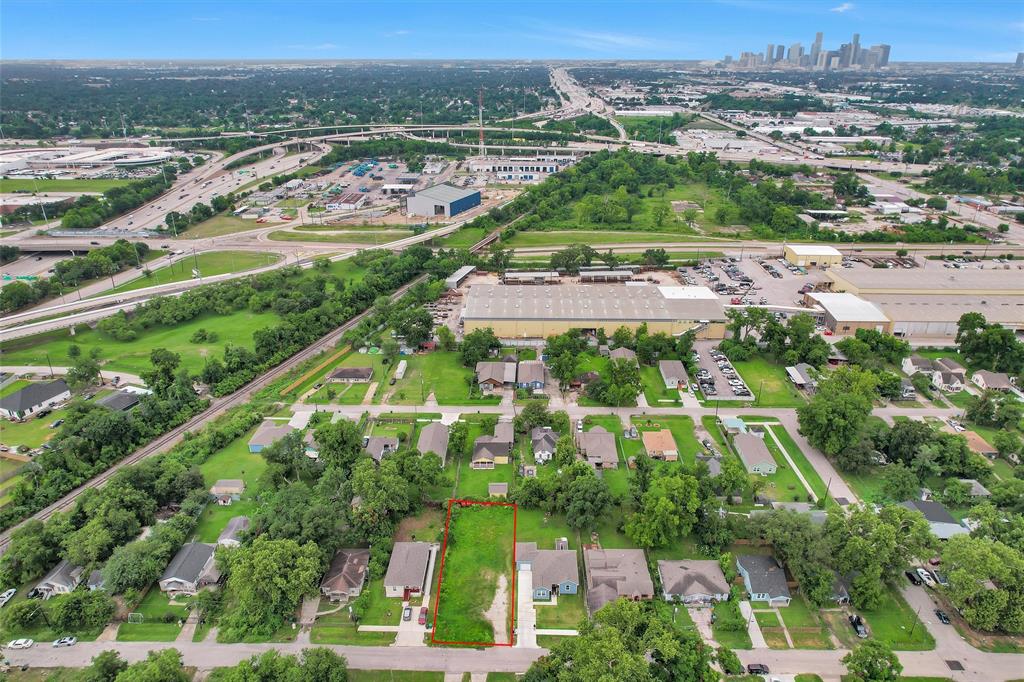 3306 Caplin Street, Houston, Texas image 4