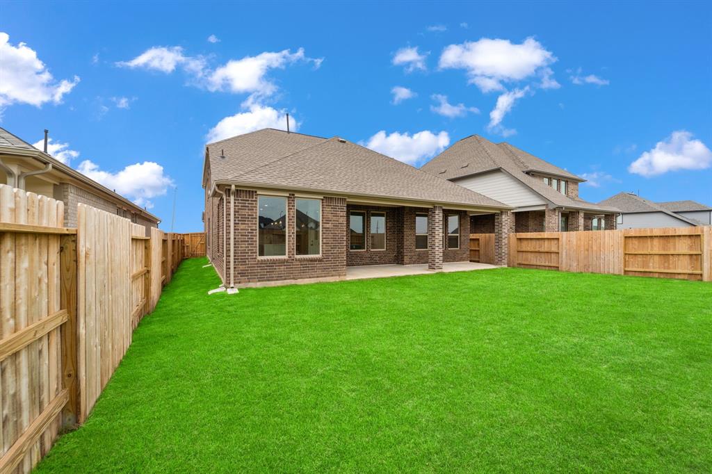 522 Stream Bend Way, Rosenberg, Texas image 23