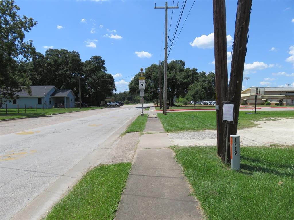 1719 Grand Avenue, Liberty, Texas image 45