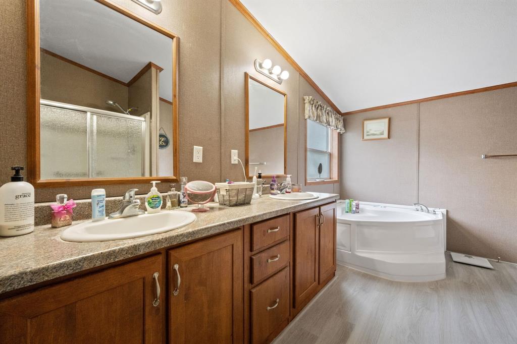 470 Antigua Drive, Point Blank, Texas image 18