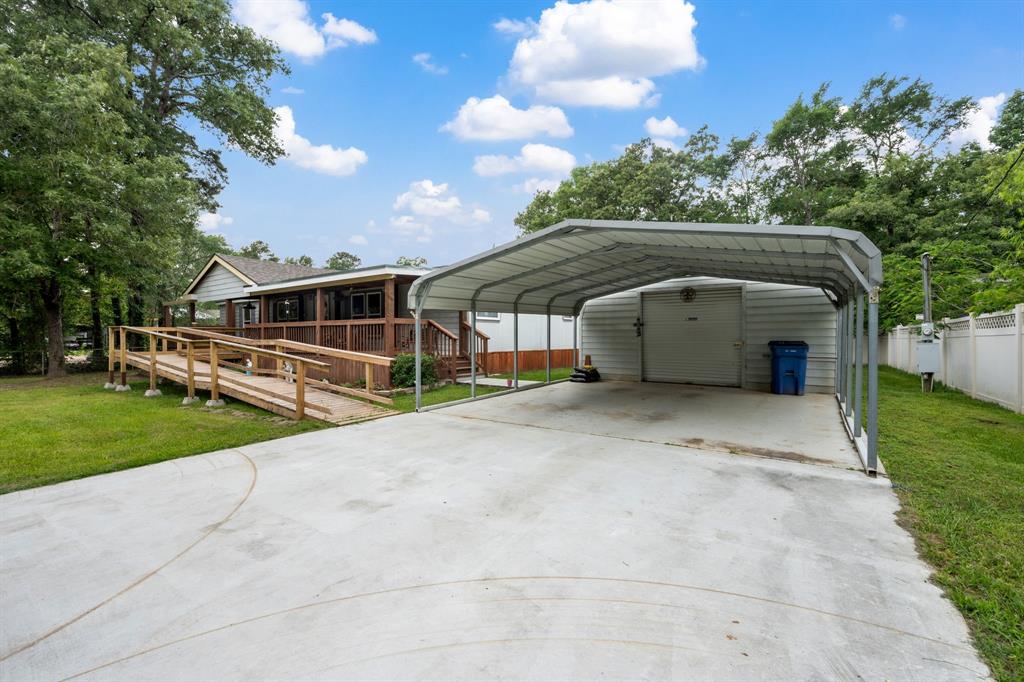 470 Antigua Drive, Point Blank, Texas image 4