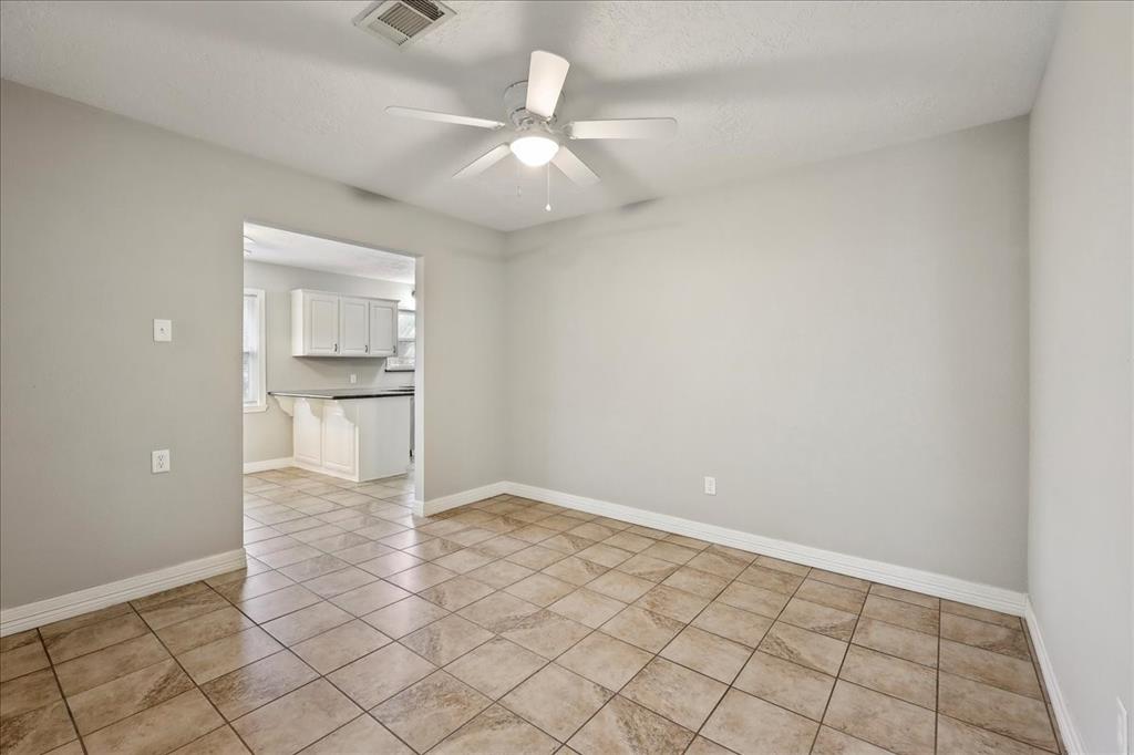 121 Timbercreek Lane, Lumberton, Texas image 15