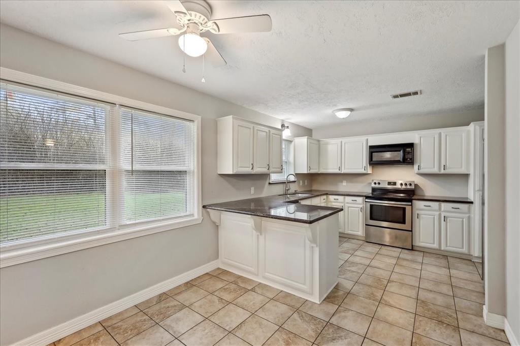 121 Timbercreek Lane, Lumberton, Texas image 10