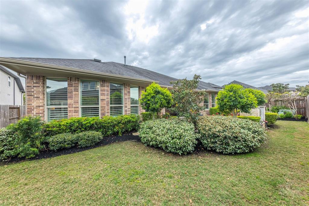 28310 Enchanted Shores Lane, Fulshear, Texas image 41