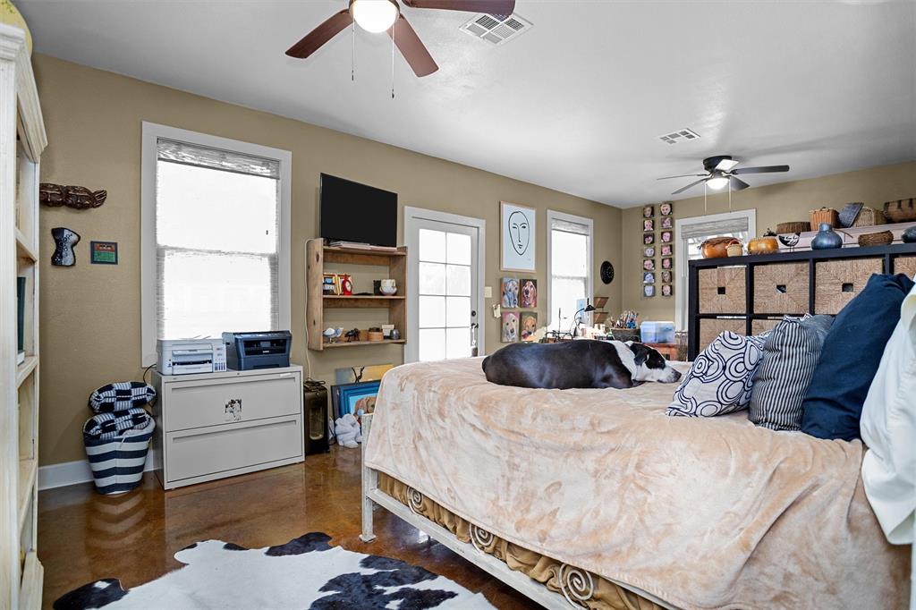310 N Mound Street, Nacogdoches, Texas image 39