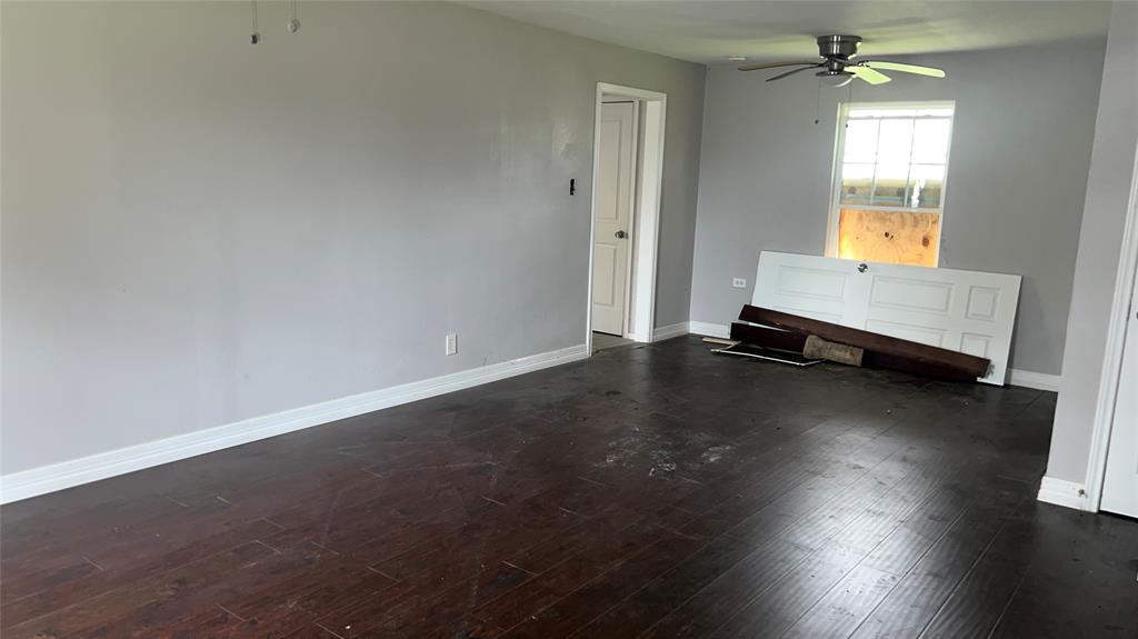 5619 Lyndhurst Drive, Houston, Texas image 4