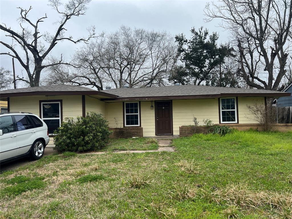 5619 Lyndhurst Drive, Houston, Texas image 1