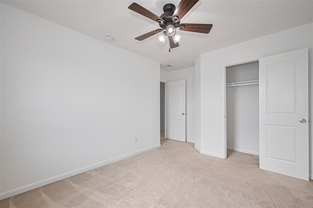 7734 Pasture Bend Lane, Cypress, Texas image 34
