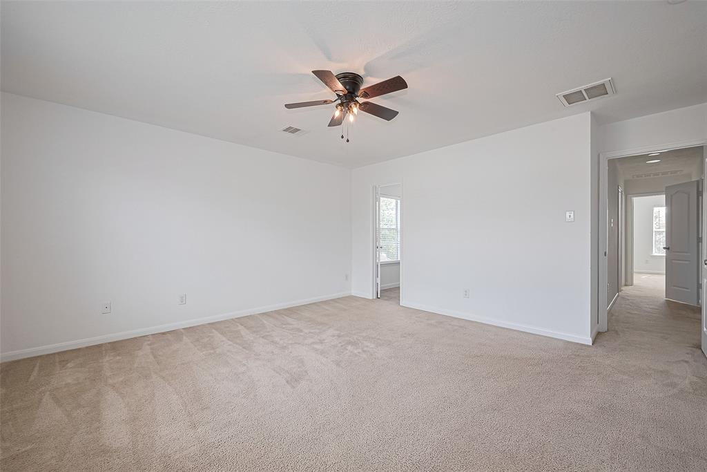 7734 Pasture Bend Lane, Cypress, Texas image 38
