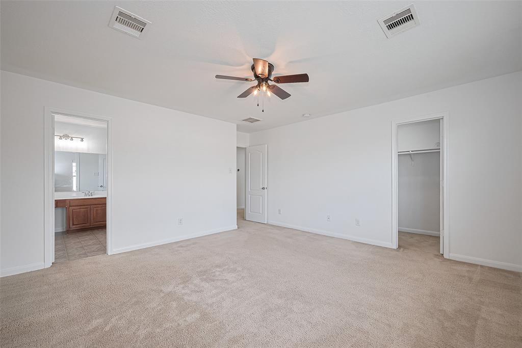 7734 Pasture Bend Lane, Cypress, Texas image 39