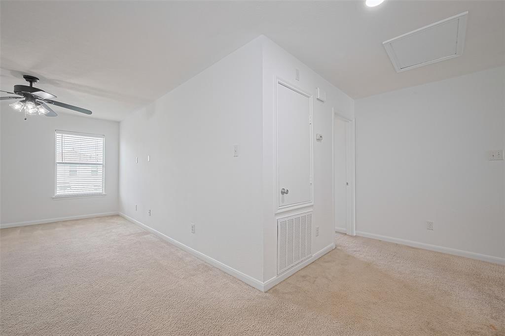 7734 Pasture Bend Lane, Cypress, Texas image 23