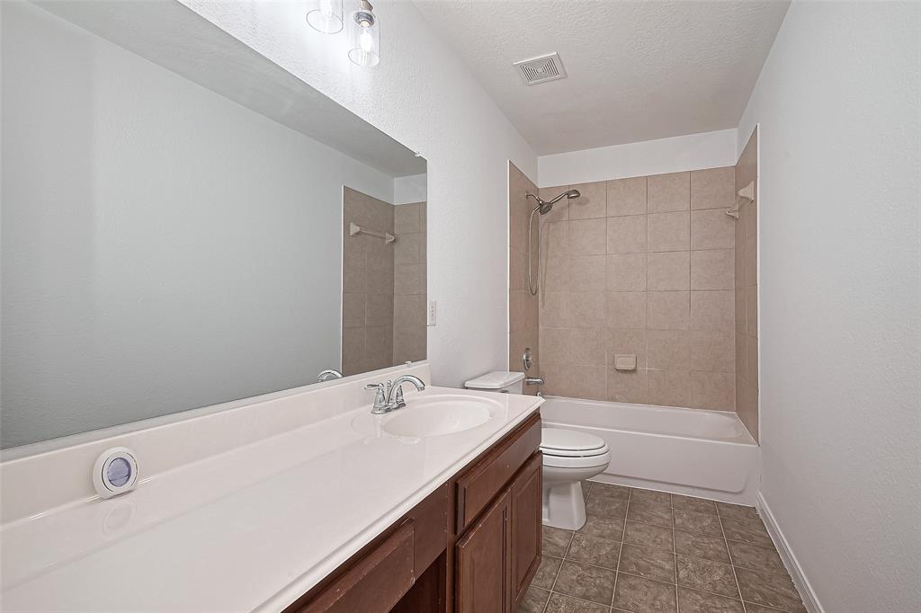 7734 Pasture Bend Lane, Cypress, Texas image 26