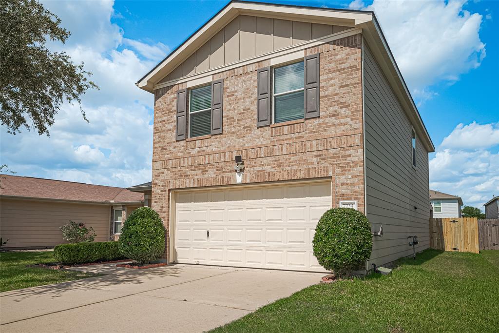 7734 Pasture Bend Lane, Cypress, Texas image 3
