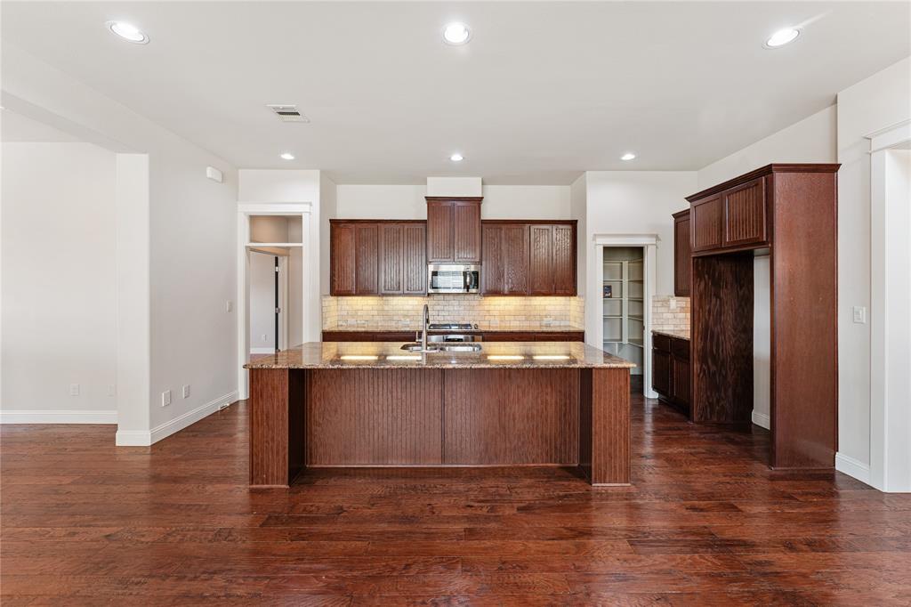 6903 Verado Way, Missouri City, Texas image 9