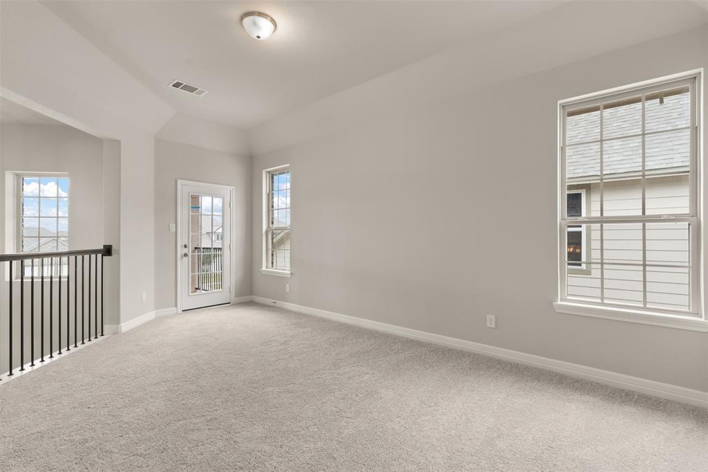 4105 Golden Bird Landing Court, League City, Texas image 10