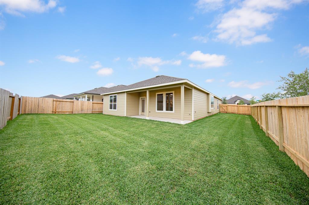 3001 Plains Circle, Brookshire, Texas image 18