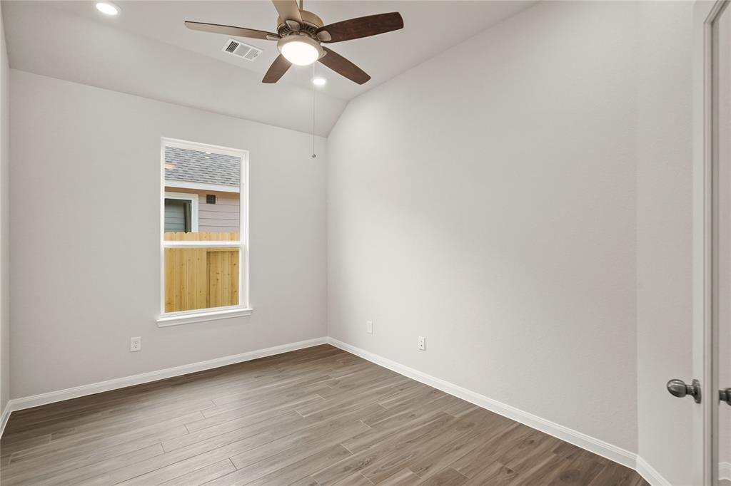 3001 Plains Circle, Brookshire, Texas image 4