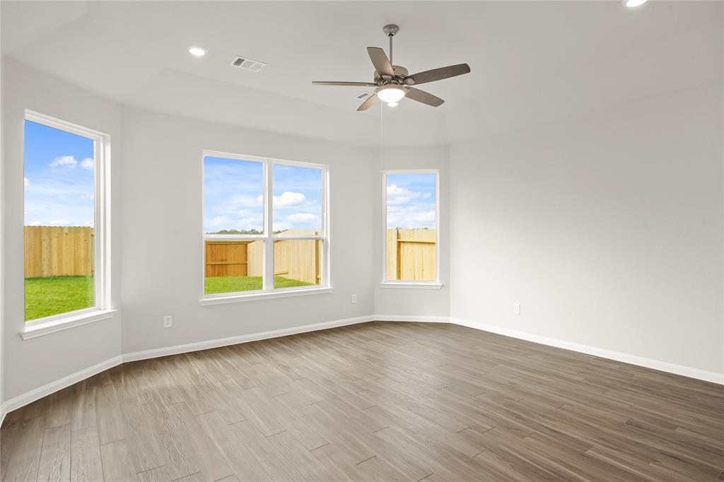 3001 Plains Circle, Brookshire, Texas image 10