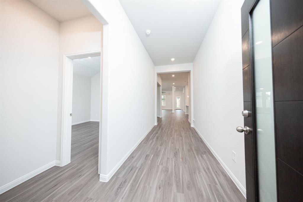 3001 Plains Circle, Brookshire, Texas image 3