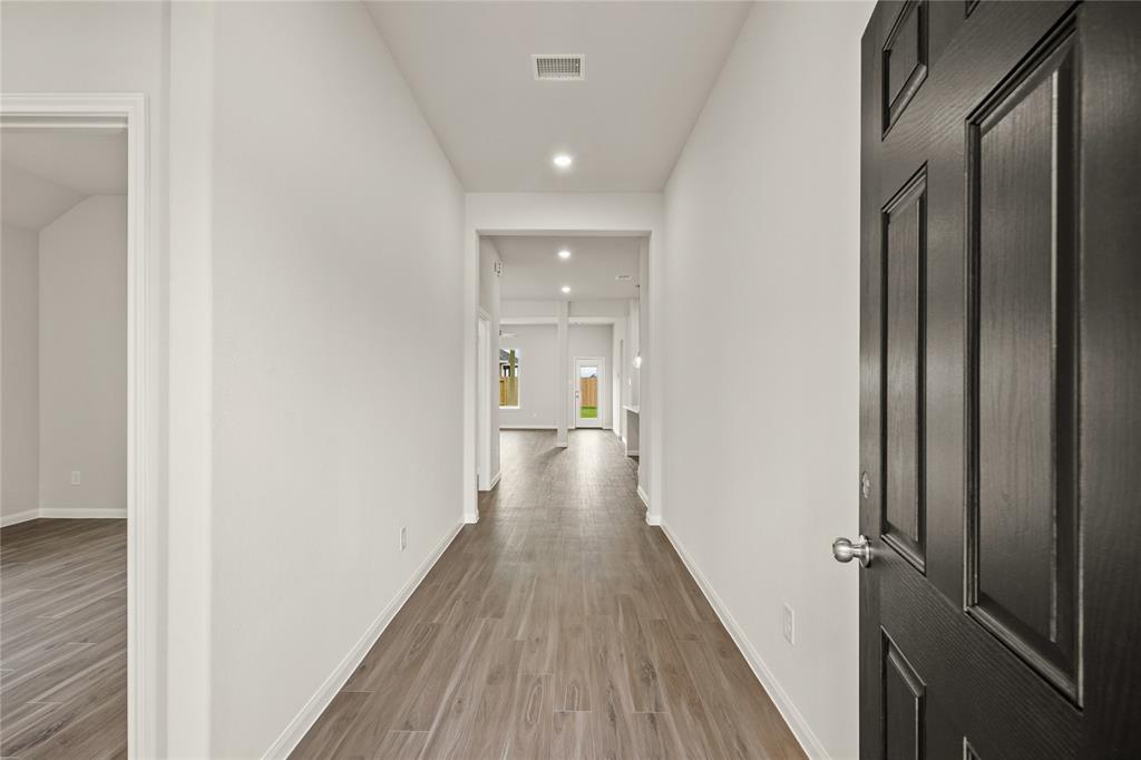 3001 Plains Circle, Brookshire, Texas image 3