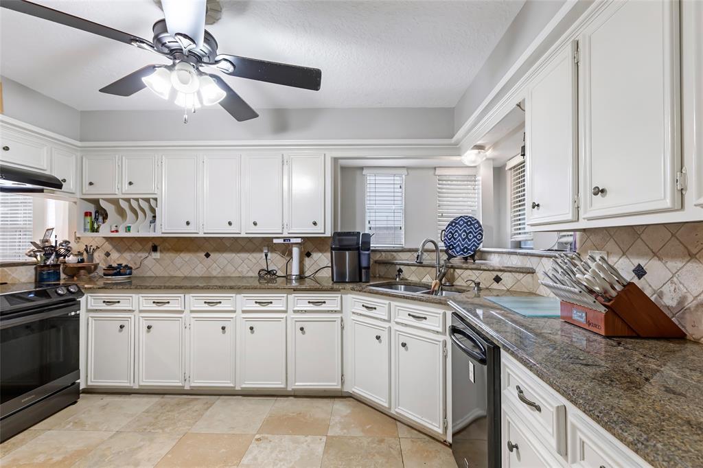 20131 Magnolia Bend Drive, Humble, Texas image 8