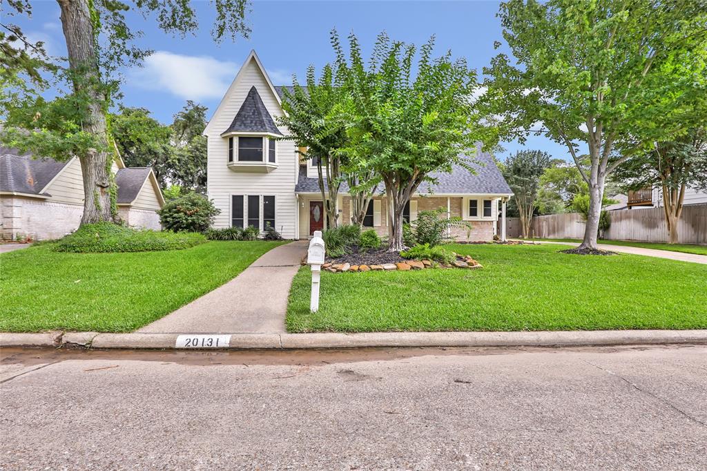20131 Magnolia Bend Drive, Humble, Texas image 2