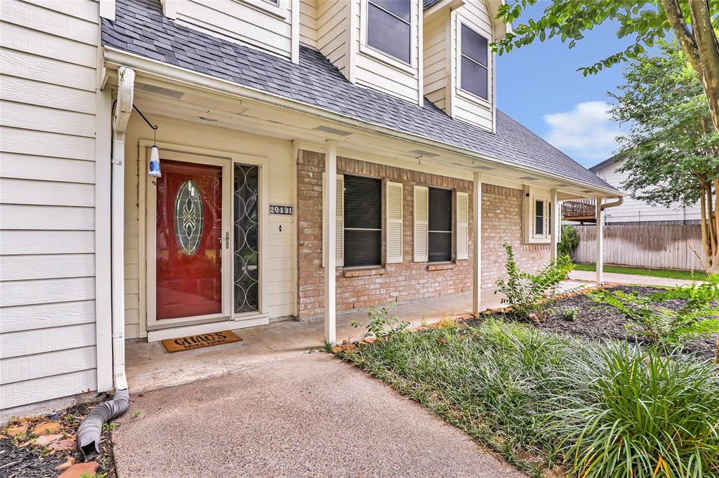 20131 Magnolia Bend Drive, Humble, Texas image 3