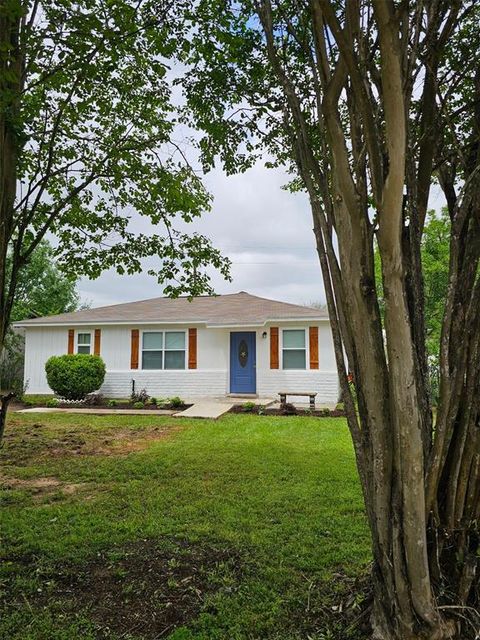105 Will St Street Willis TX 77378