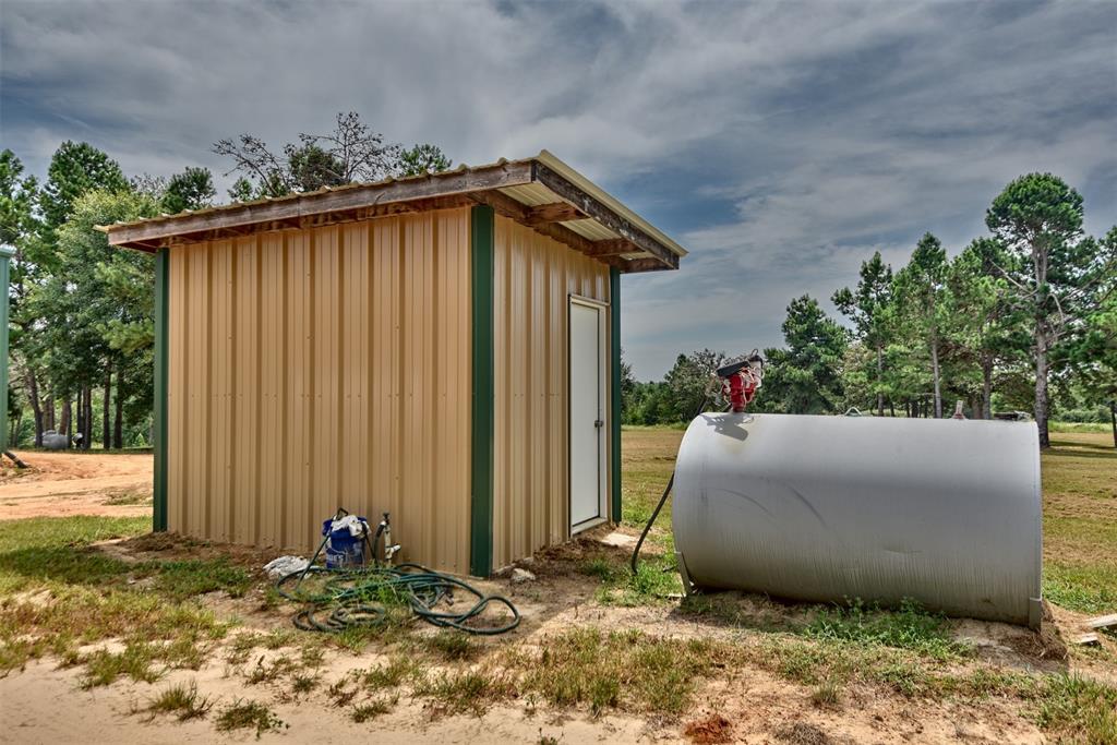 10024 County Road 207, Centerville, Texas image 27