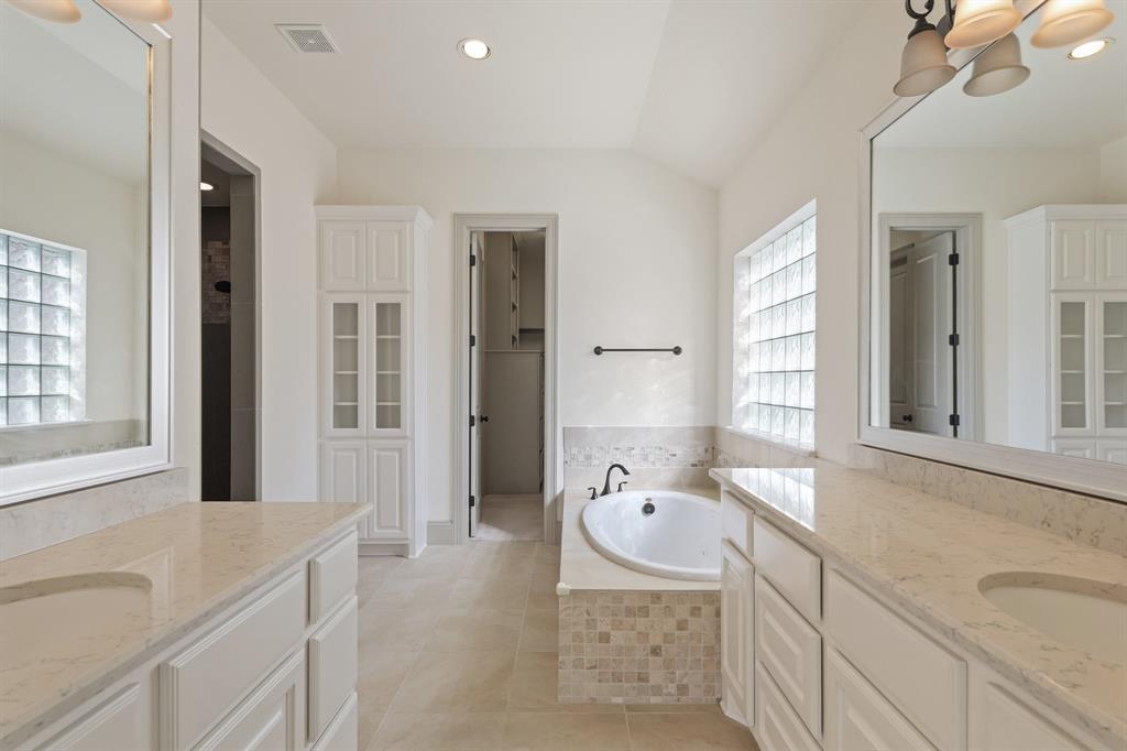 67 Quiet Vista Drive, Sugar Land, Texas image 33