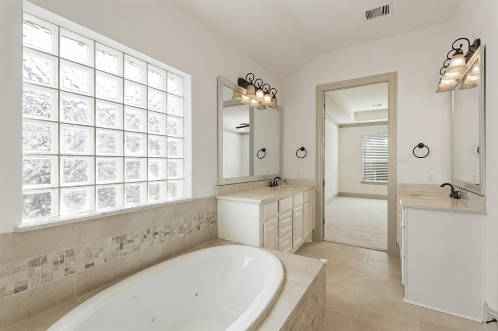 67 Quiet Vista Drive, Sugar Land, Texas image 35